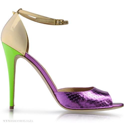 DSQUARED- Click here to view shoe | image link